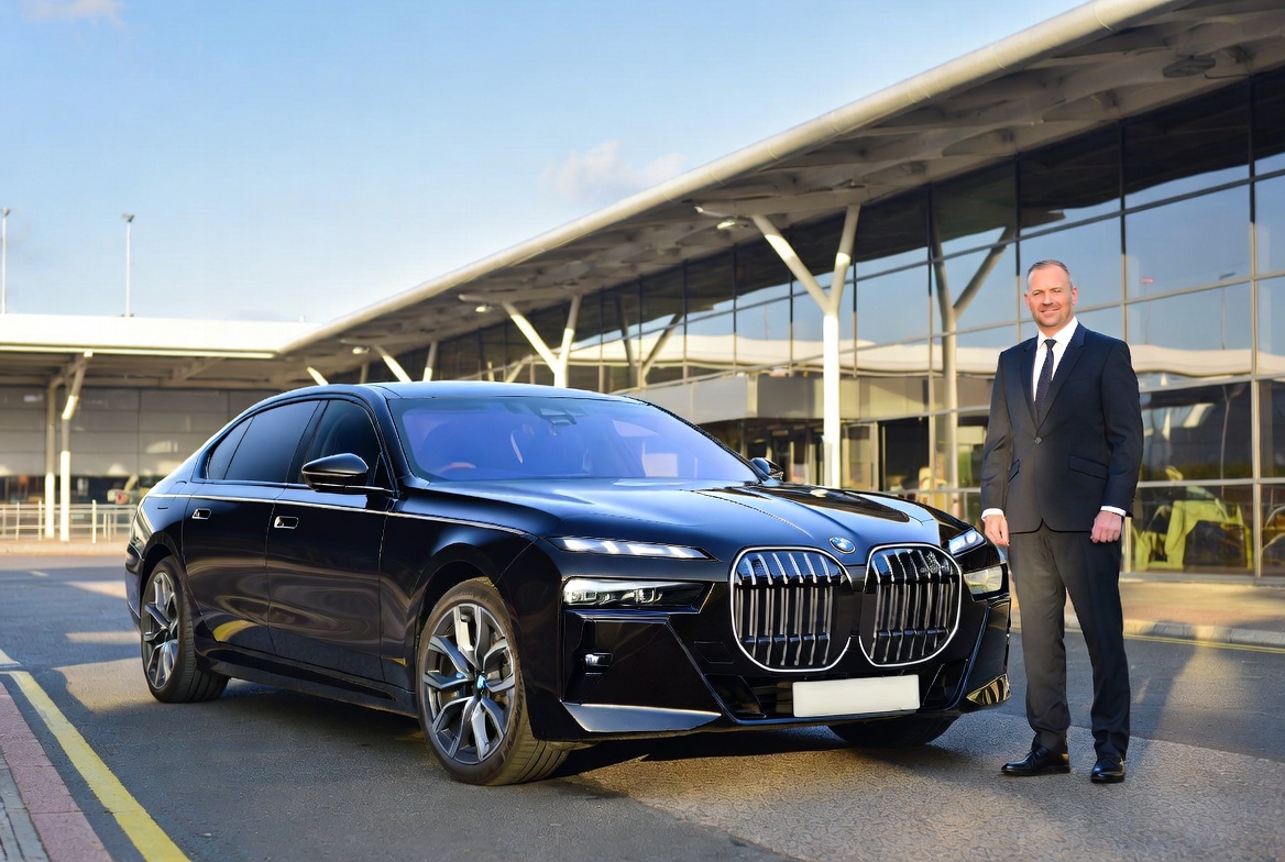 How Much Does a Luxury Airport Transfer Cost in Hampshire in 2026?