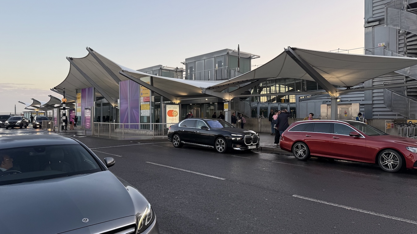 Heathrow Terminal 5 Drop-Off