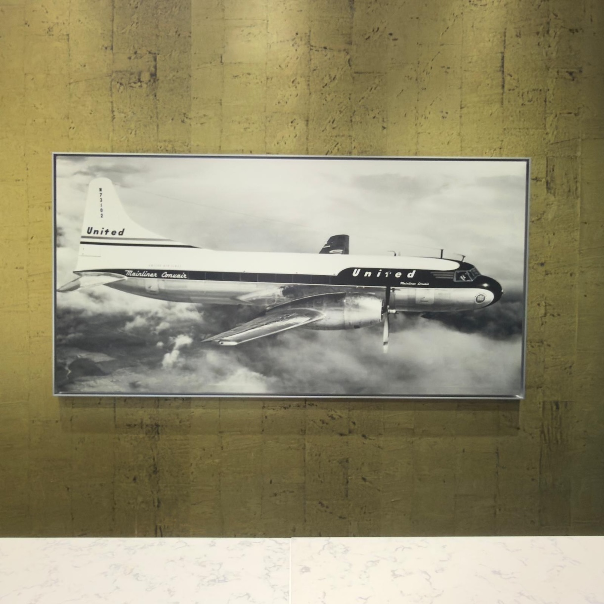 A United Classic in The Queen’s Terminal: A Nostalgic Pause at Heathrow T2